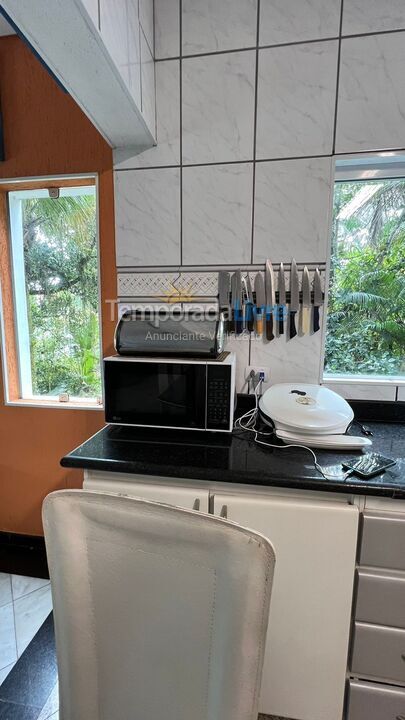 Casa para alquiler de vacaciones em Bertioga (Praia de Guaratuba)