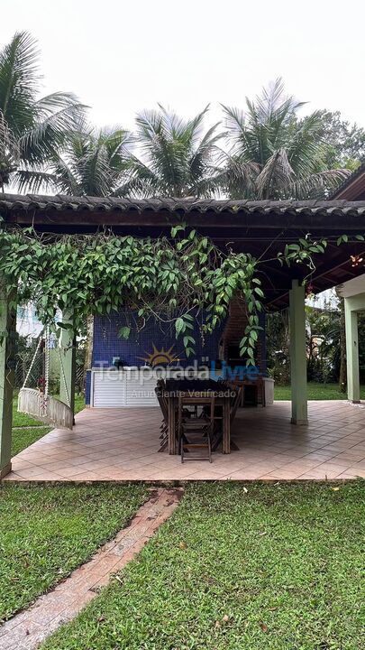 Casa para alquiler de vacaciones em Bertioga (Praia de Guaratuba)