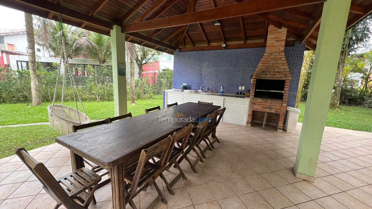 Casa para alquiler de vacaciones em Bertioga (Praia de Guaratuba)
