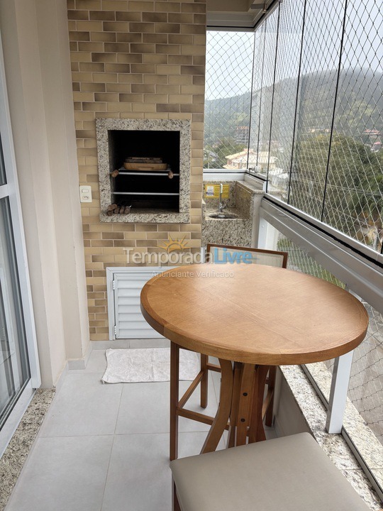 Apartamento para aluguel de temporada em Governador Celso Ramos (Praia de Palmas)