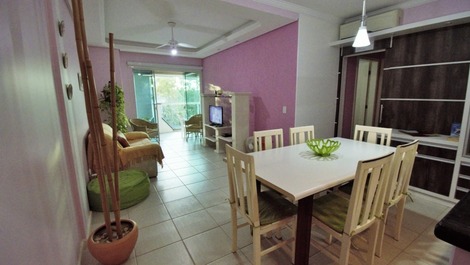 Apartamento Frente Mar em Canasvieiras, Ideal para suas férias!