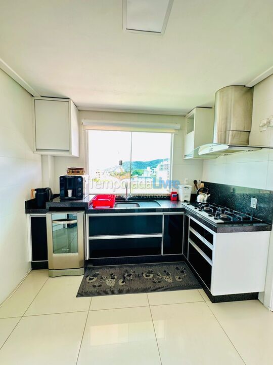 Apartment for vacation rental in Bombinhas (Praia de Bombas)