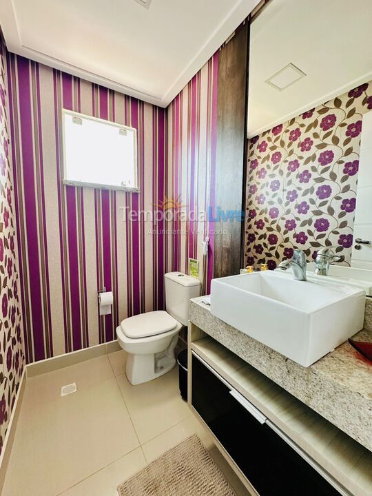 Apartment for vacation rental in Bombinhas (Praia de Bombas)