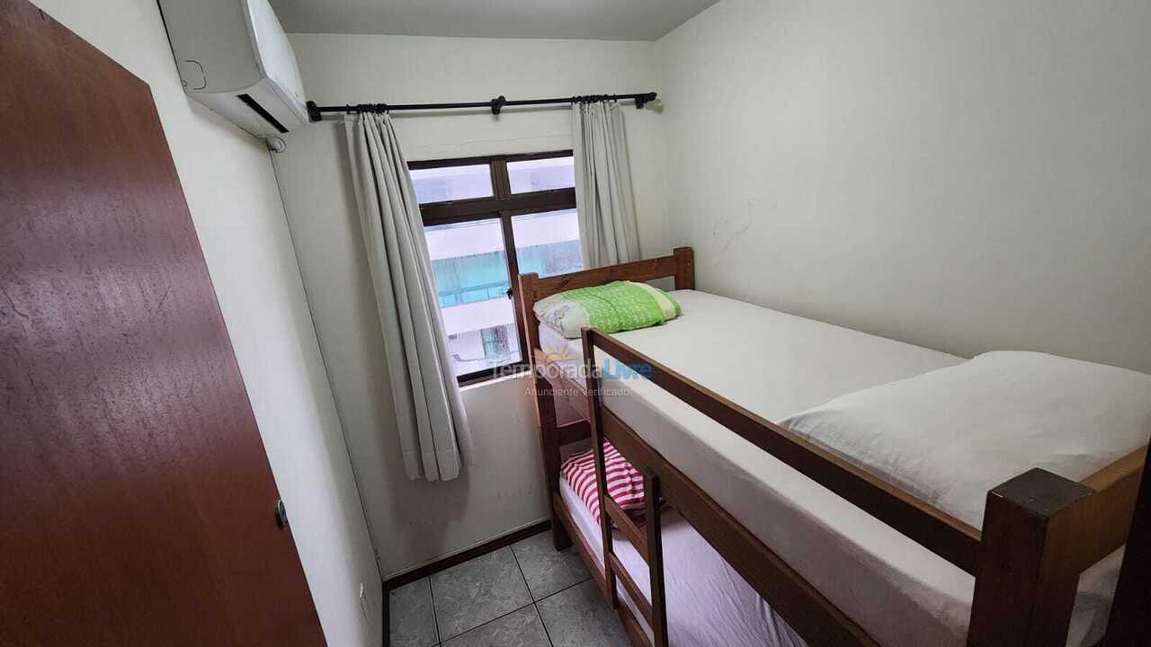 Apartment for vacation rental in Itapema (Meia Praia)