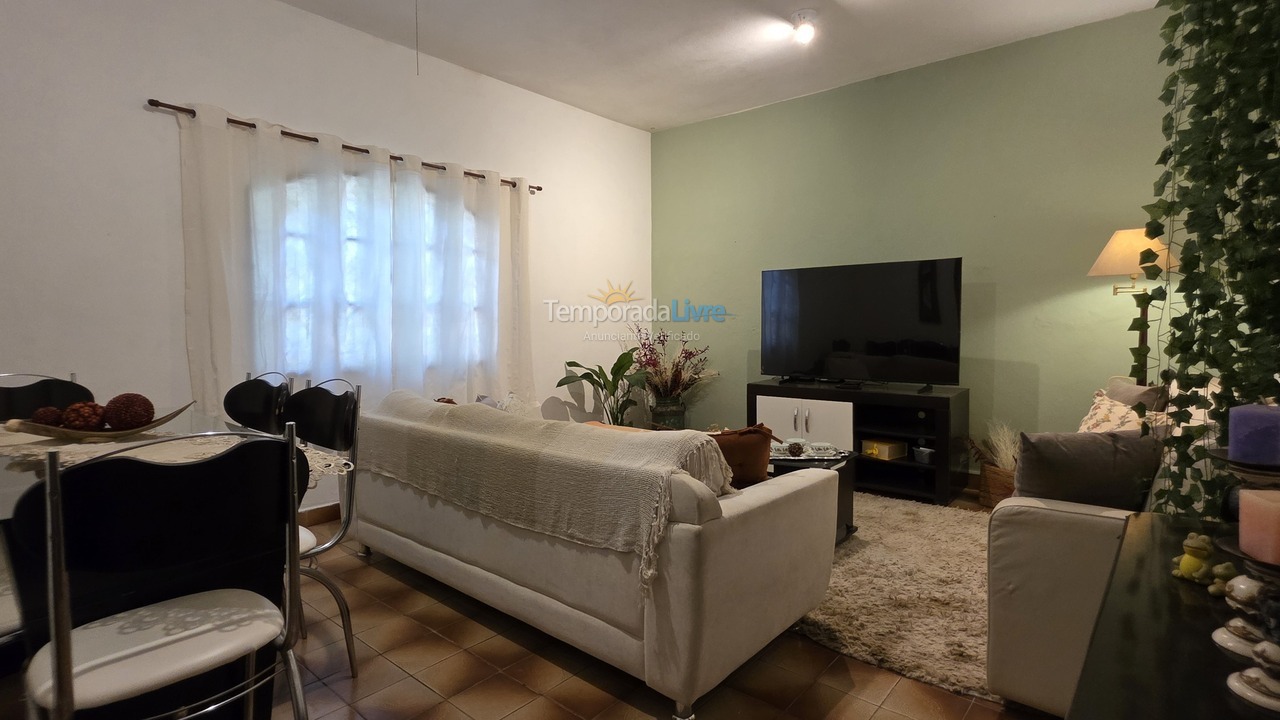 Granja para alquiler de vacaciones em Cotia (Recanto Verde)