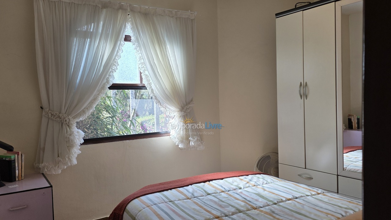 Granja para alquiler de vacaciones em Cotia (Recanto Verde)