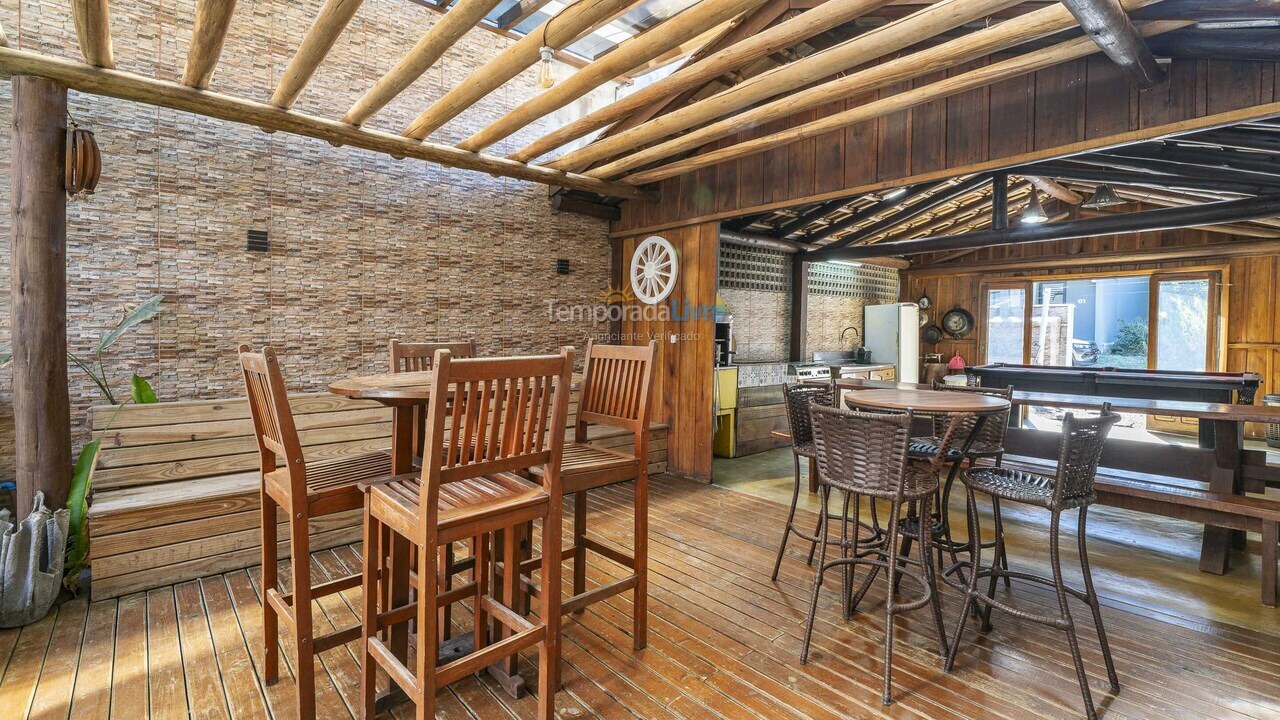 House for vacation rental in Bombinhas (Canto Grande)