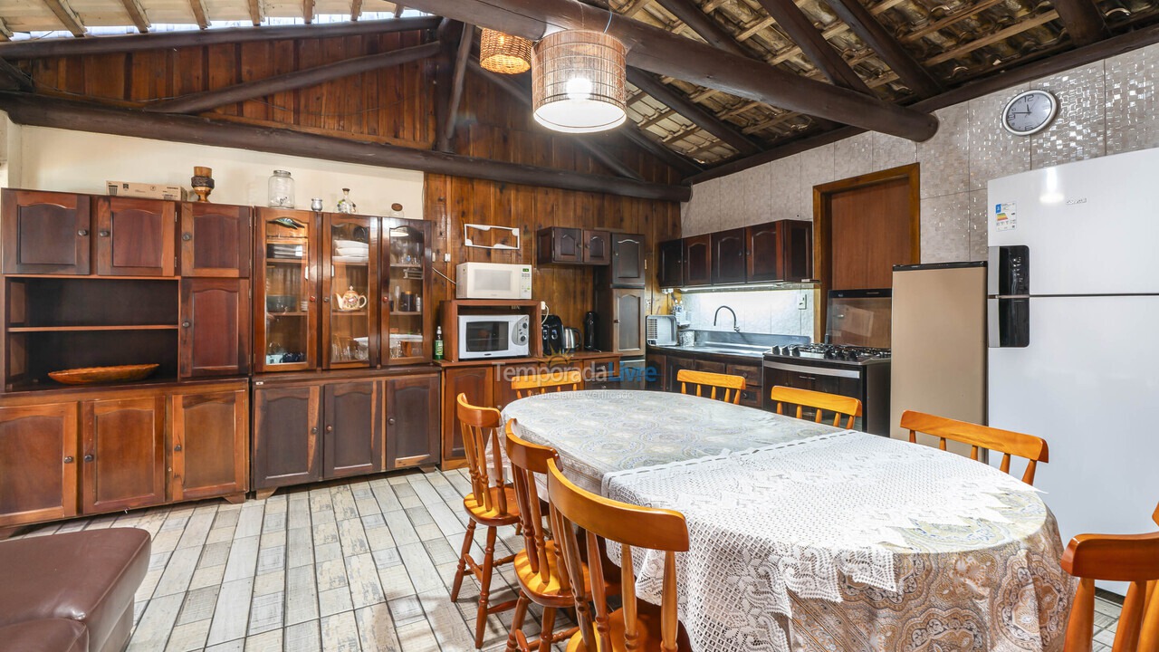House for vacation rental in Bombinhas (Canto Grande)