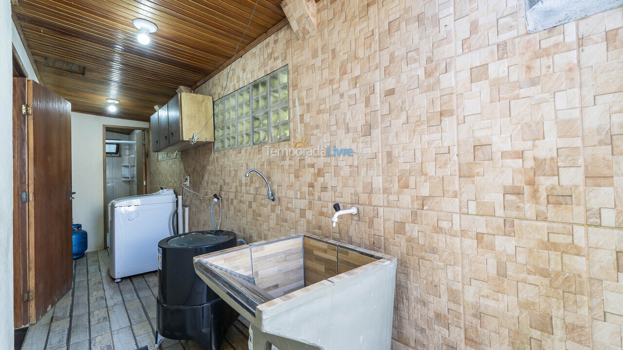 House for vacation rental in Bombinhas (Canto Grande)
