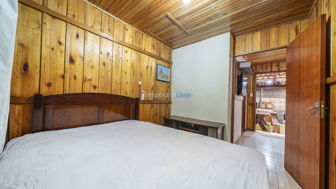 House for vacation rental in Bombinhas (Canto Grande)