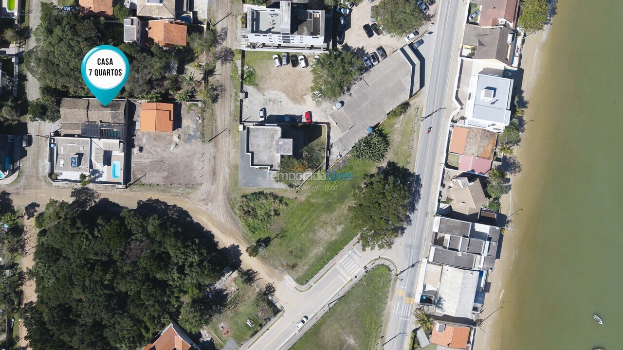 House for vacation rental in Bombinhas (Canto Grande)