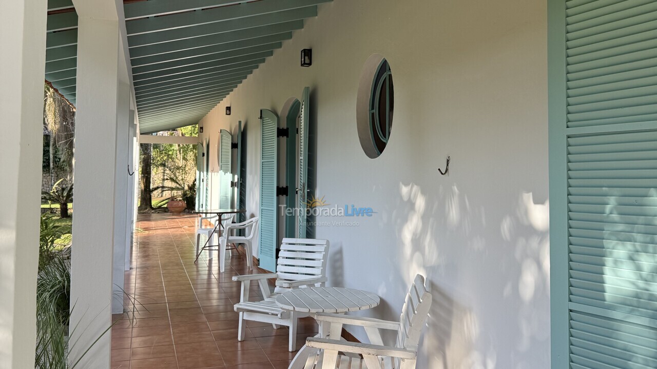 Casa para alquiler de vacaciones em Ilhabela (Praia de Santa Tereza)