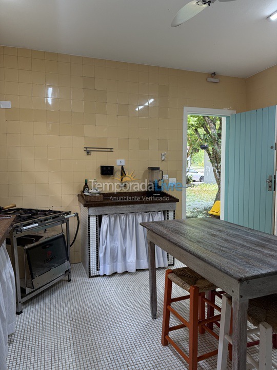 Casa para alquiler de vacaciones em Ilhabela (Praia de Santa Tereza)