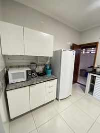 Cozinha com utensílios 