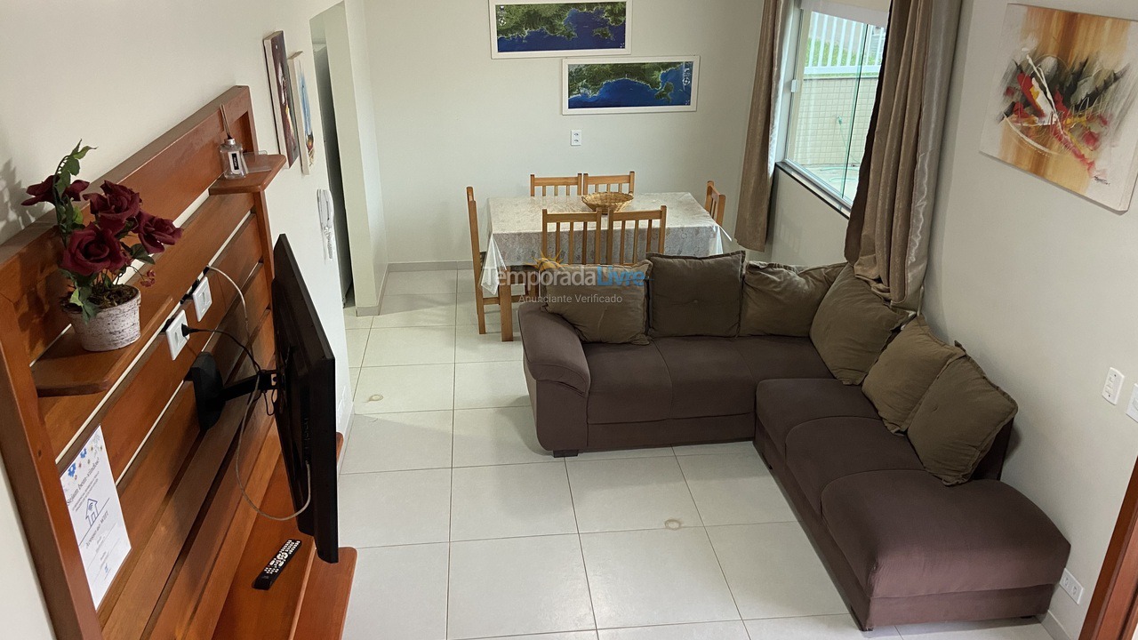 Apartamento para aluguel de temporada em Ubatuba (Praia das Toninhas)