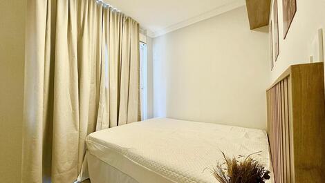 3 bedrooms with air conditioning, Meia Praia beachfront