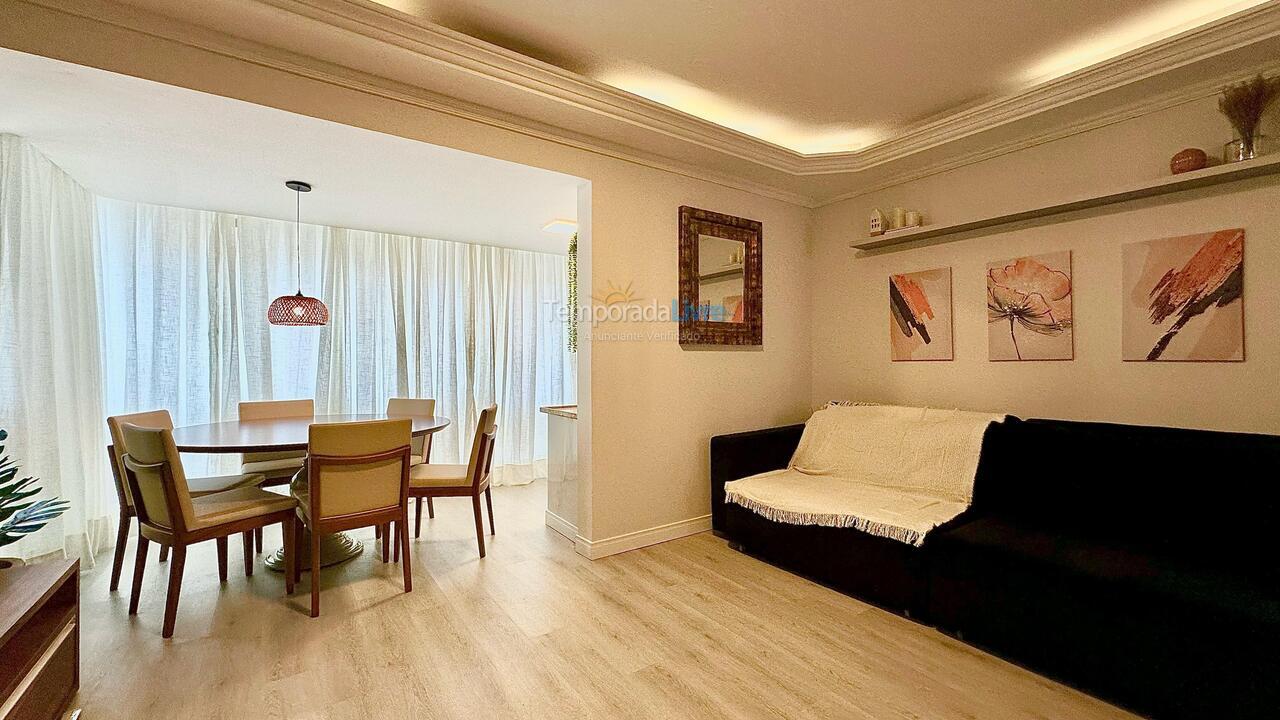 House for vacation rental in Itapema (Meia Praia)