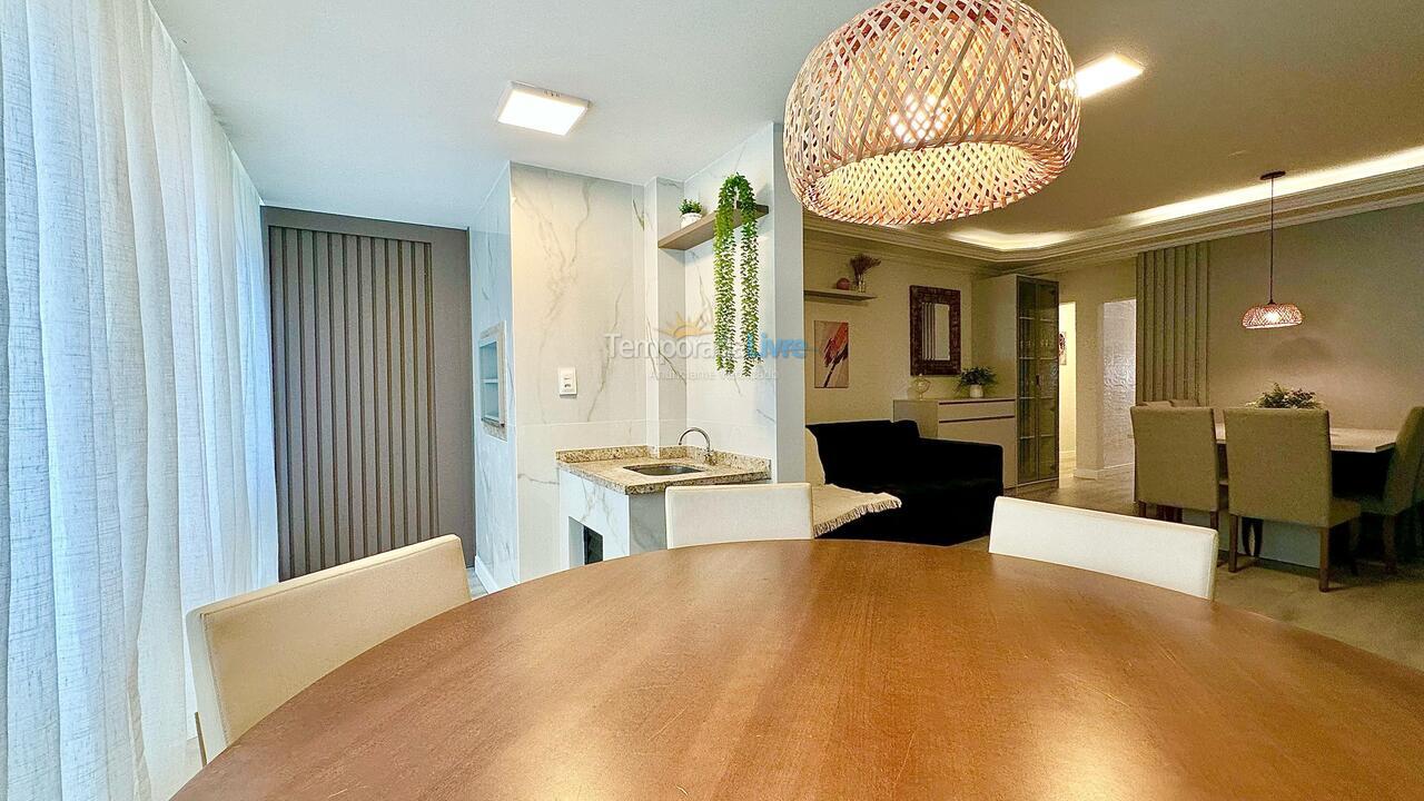 House for vacation rental in Itapema (Meia Praia)