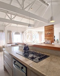 Beachfront house on Canto Grande beach