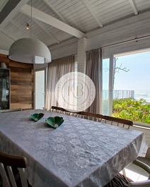 Beachfront house on Canto Grande beach