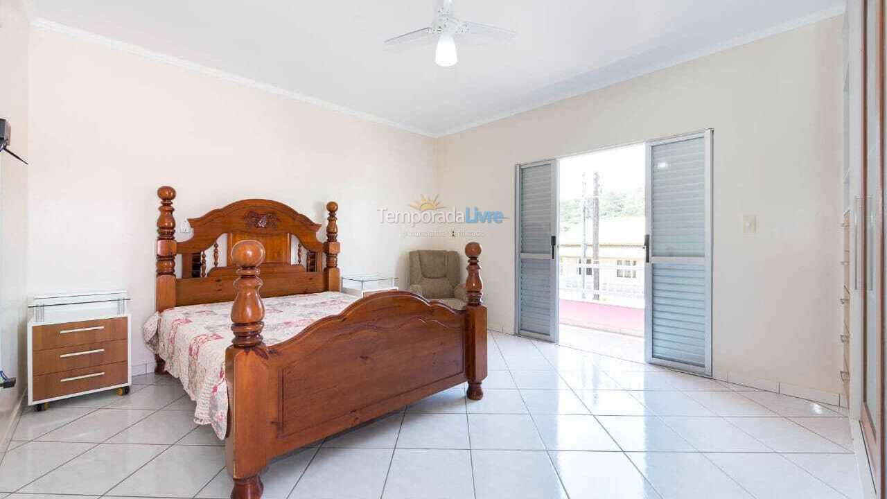 Casa para aluguel de temporada em Bombinhas (Morrinhos)