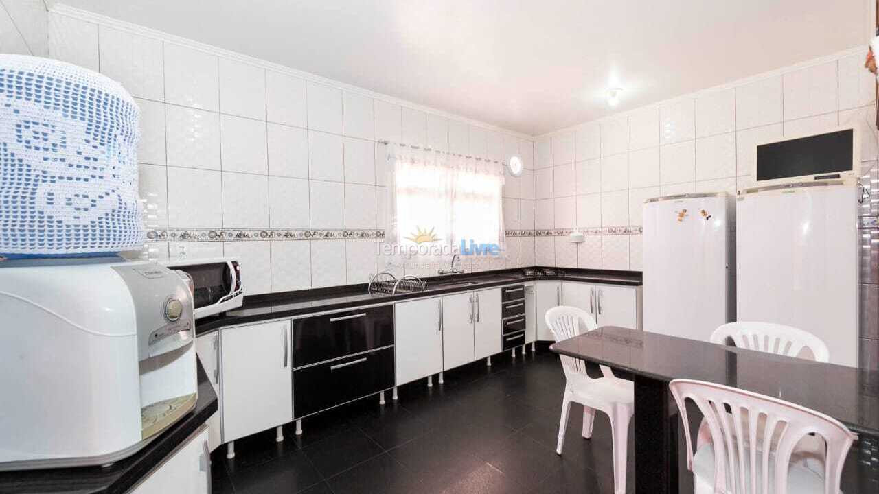 Casa para aluguel de temporada em Bombinhas (Morrinhos)