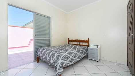 Casa com piscina na praia de Morrinhos