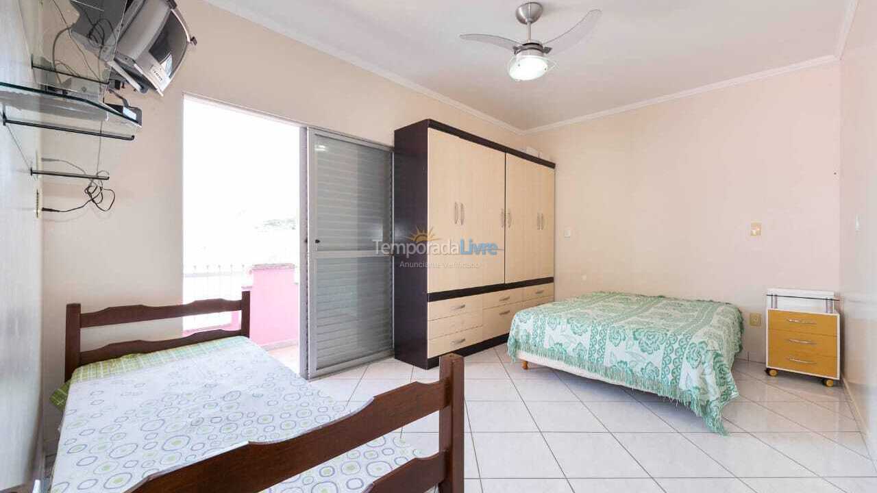 Casa para aluguel de temporada em Bombinhas (Morrinhos)