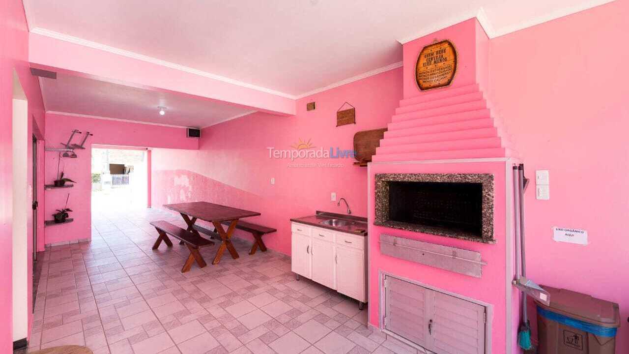 Casa para aluguel de temporada em Bombinhas (Morrinhos)