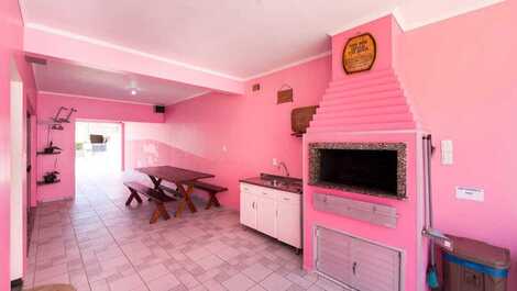 Casa com piscina na praia de Morrinhos