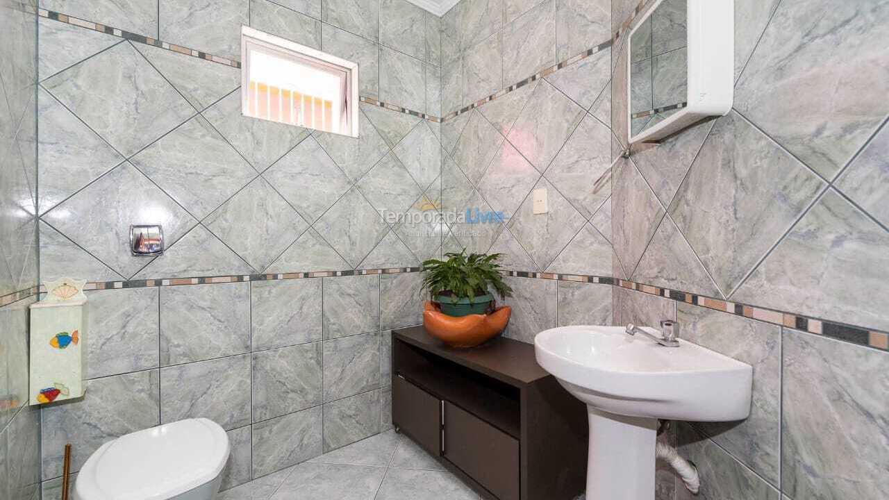 Casa para aluguel de temporada em Bombinhas (Morrinhos)