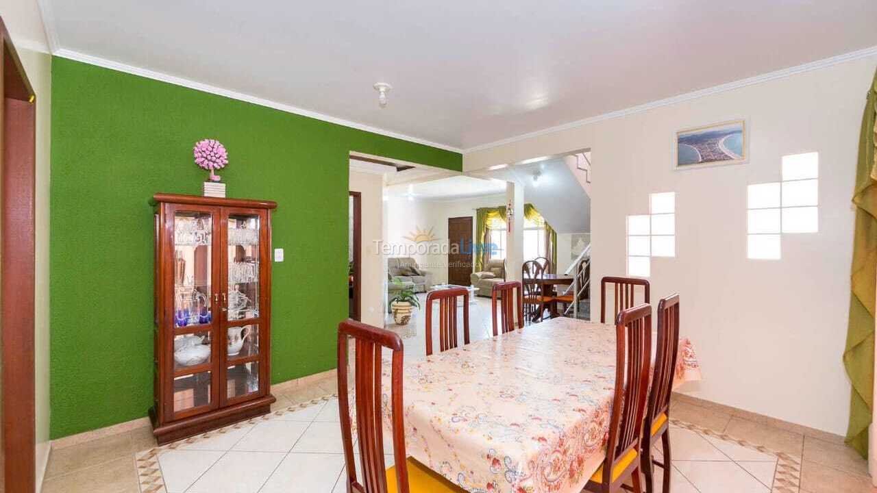 Casa para aluguel de temporada em Bombinhas (Morrinhos)