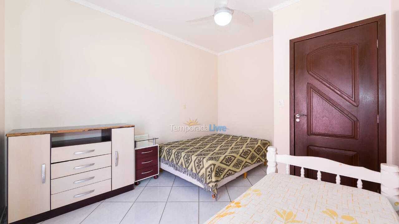 Casa para aluguel de temporada em Bombinhas (Morrinhos)