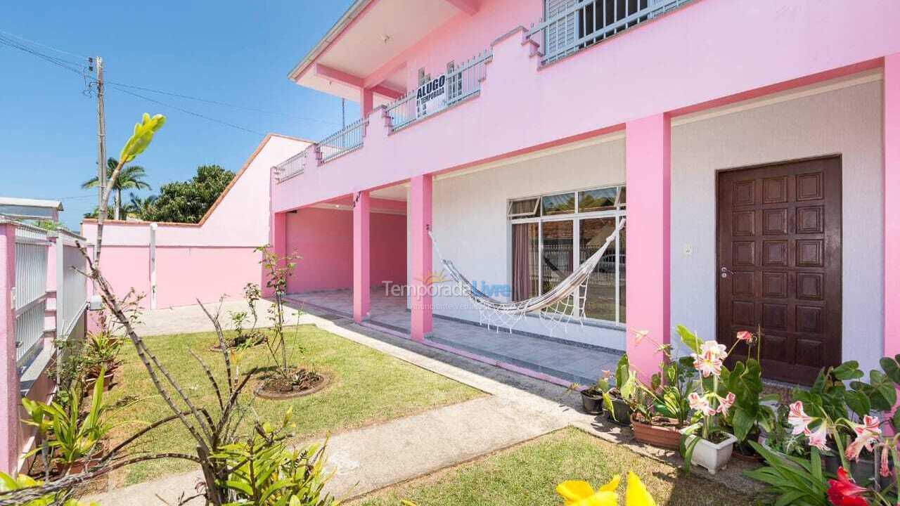 Casa para aluguel de temporada em Bombinhas (Morrinhos)