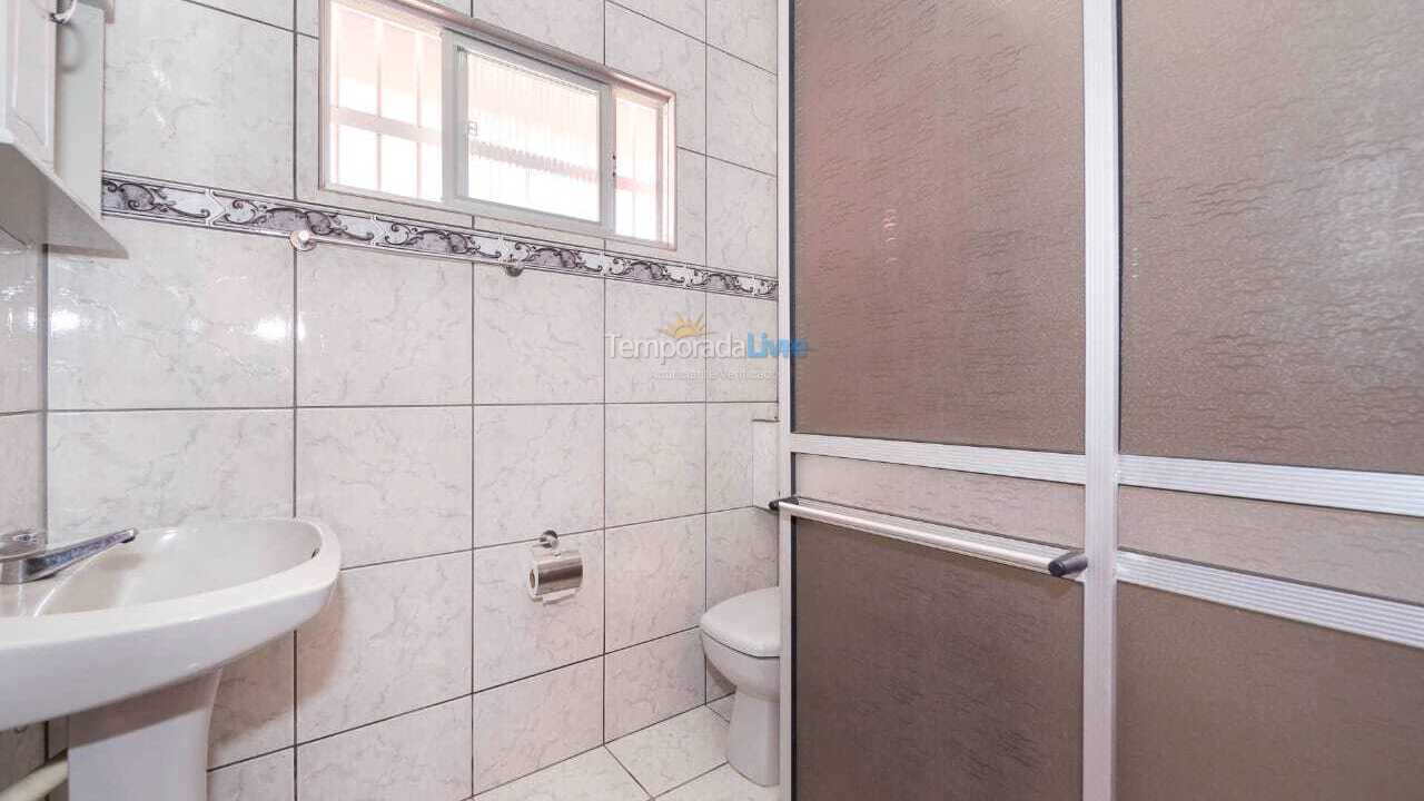 Casa para aluguel de temporada em Bombinhas (Morrinhos)