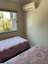 Apartamento em Bombinhas a 150 metros da praia