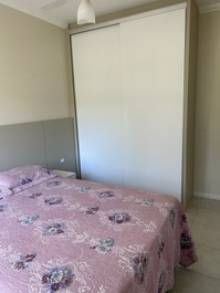 Apartamento em Bombinhas a 150 metros da praia
