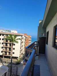 Cobertura Espaçosa a 100 Metros da Praia Grande – Ubatuba