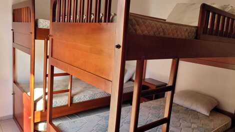 Cobertura Espaçosa a 100 Metros da Praia Grande – Ubatuba