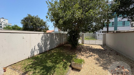 Excellent townhouse 280 meters from Mariscal Beach with 03 suites