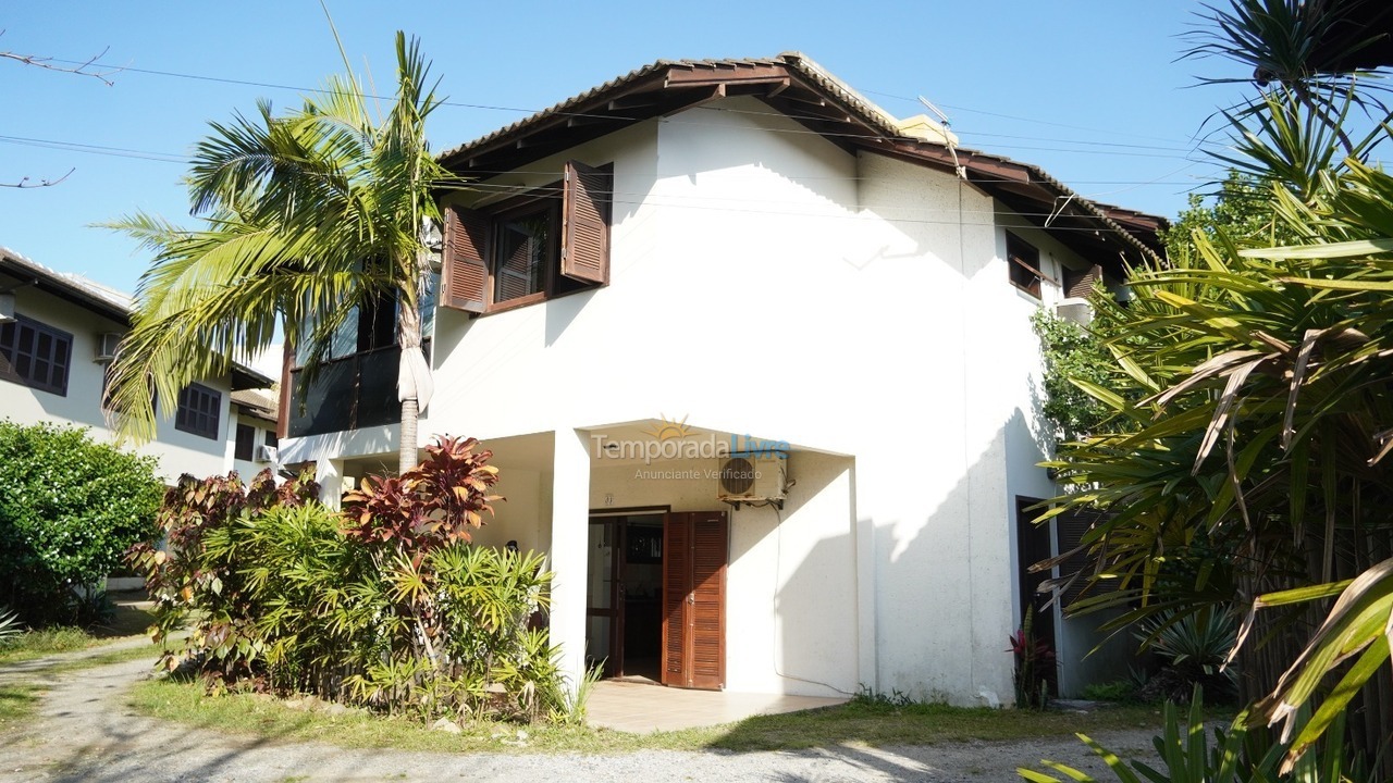 Casa para aluguel de temporada em Garopaba (Morrinhos)