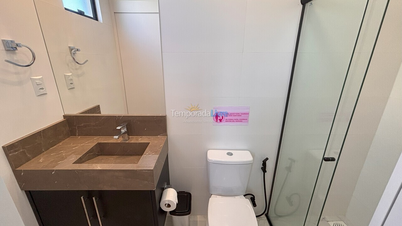 Apartamento para aluguel de temporada em Bombinhas (Praia de Bombas)