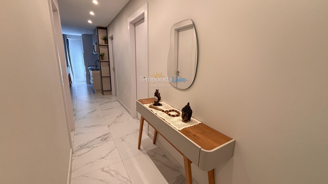 Apartamento para aluguel de temporada em Bombinhas (Praia de Bombas)