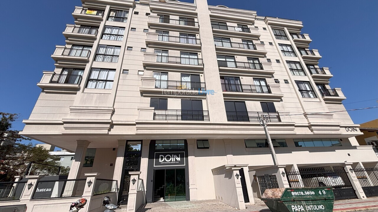 Apartamento para aluguel de temporada em Bombinhas (Praia de Bombas)