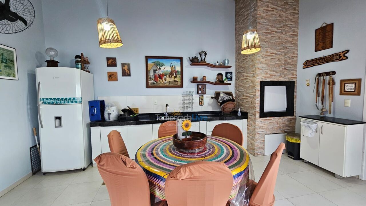 House for vacation rental in Bombinhas (Praia de Zimbros)