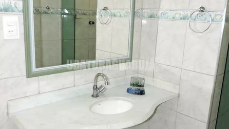 Apto 21- 1 Dorm a duas quadras da Praia da Enseada - Guarujá