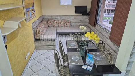 Apto 31- 1 Dorm a duas quadras da Praia da Enseada - Guarujá