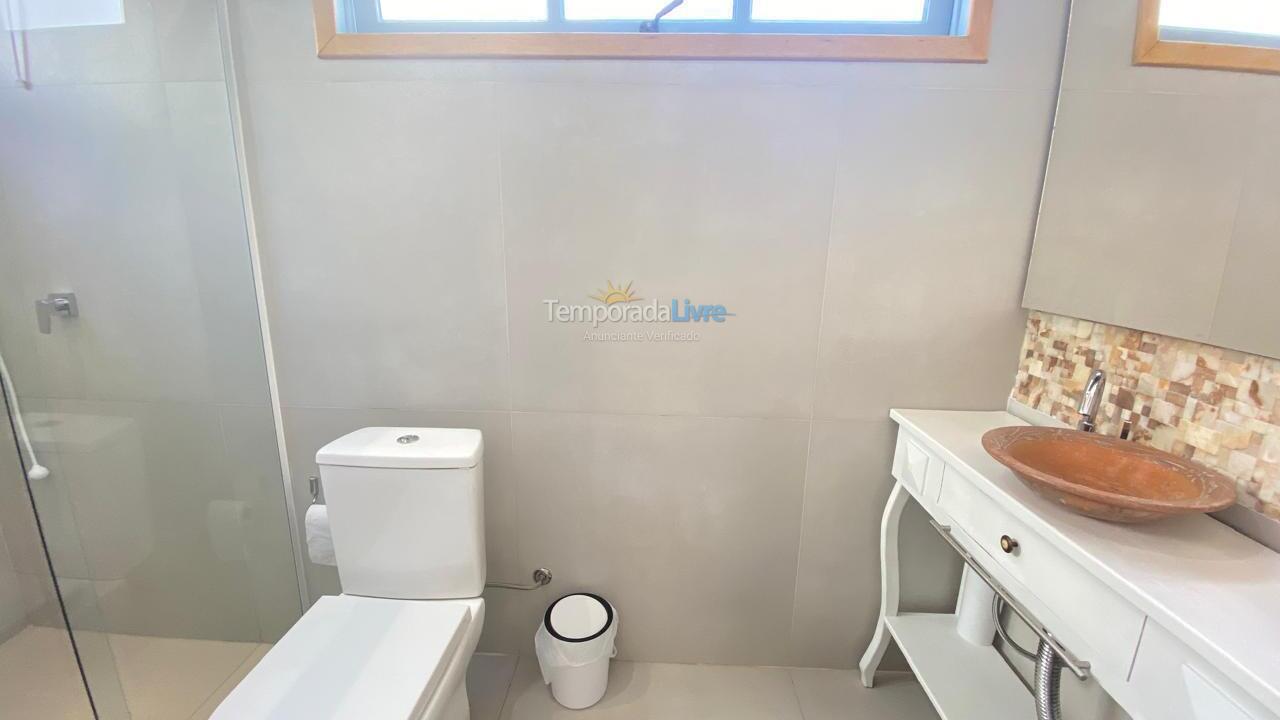 Casa para aluguel de temporada em Bombinhas (Canto Grande)