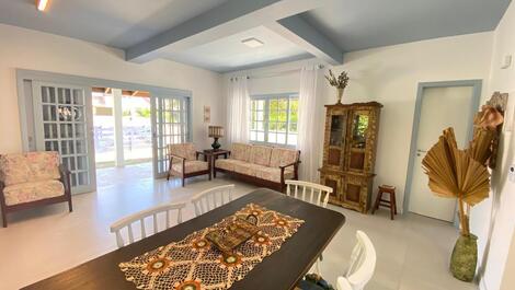 Linda casa a 50 metros da praia do mar de fora em Canto Grande