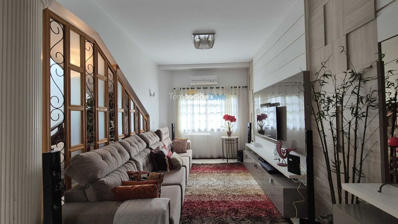 Casa para aluguel de temporada em Florianopolis (Jurerê Internacional)